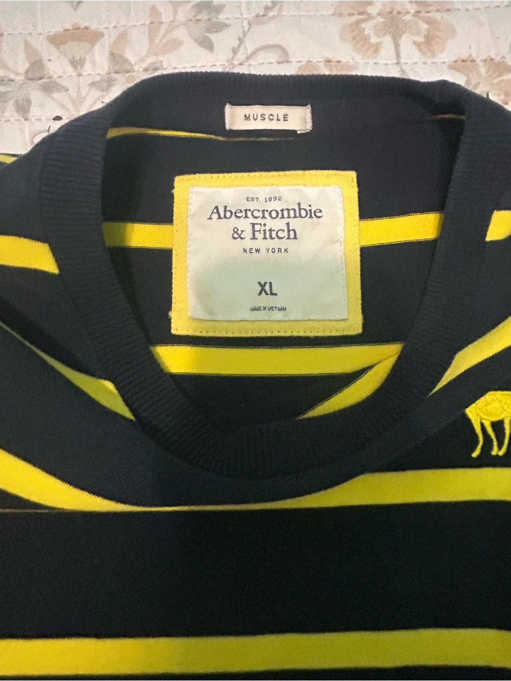 Abercrombie & Fitch Navy and Yellow Striped Crewneck Sweater